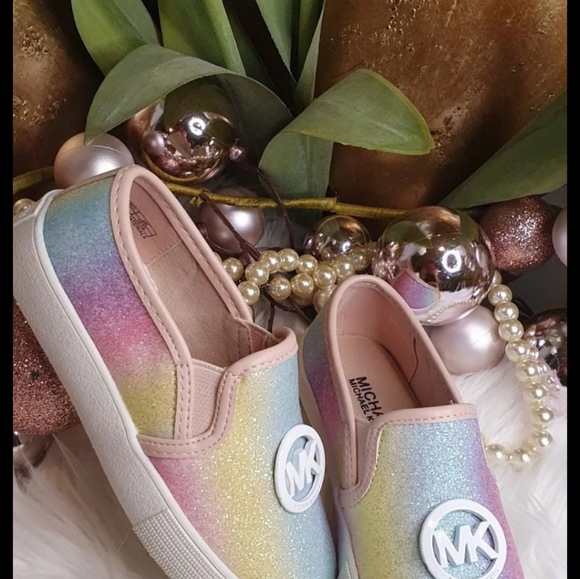 Michael Kors Big Kid Slip on Sneakers - Picture 9 of 10